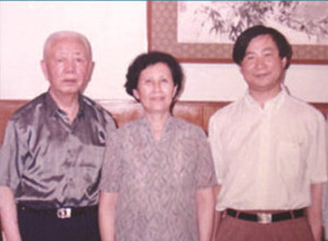 和中央原军委副主席刘华清及夫人在一起合影留